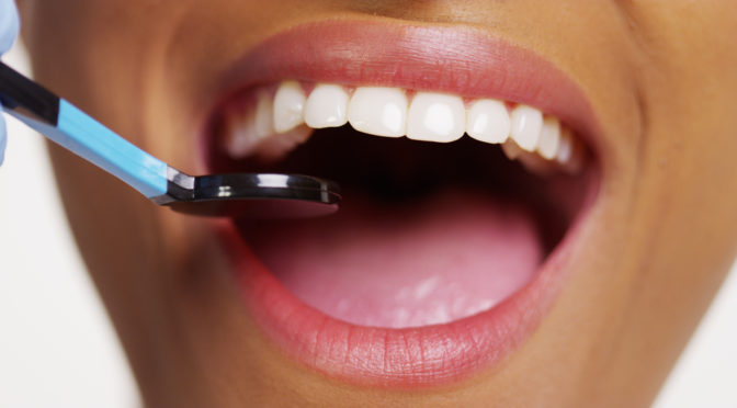 Kompleksowe leczenie stomatologiczne – znajdź drogę do zdrowego i pięknego uśmiechu.